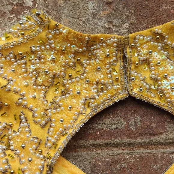 Vintage 1980s Alyce Designs Yellow All Over Glass Beaded Formal Dress - Picture 7 of 8